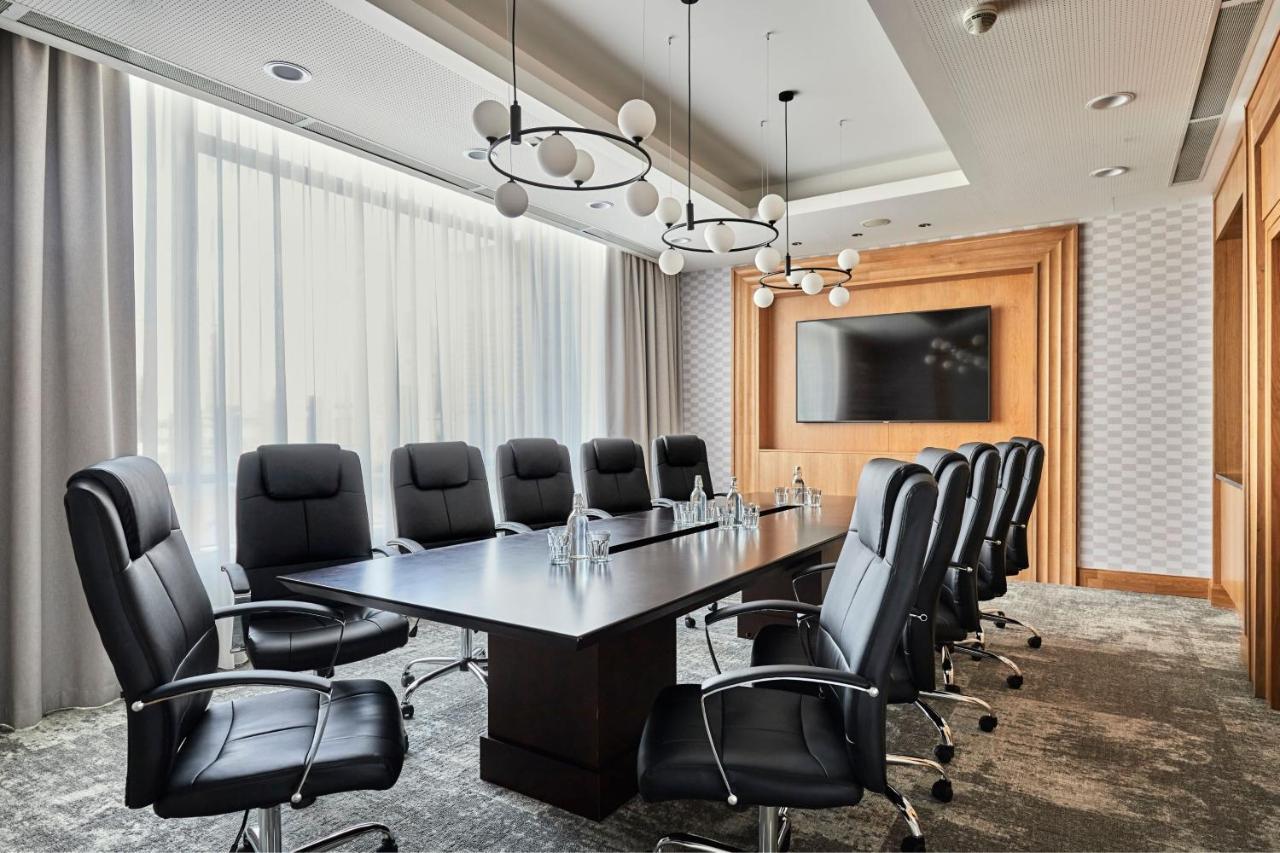 Sheraton Poznan Hotel Exterior photo Boardroom at the Hilton London Heathrow